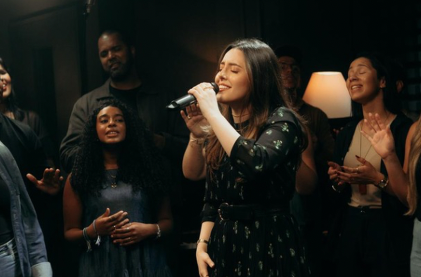  Esther Marcos lança “Levanta”, a primeira música do seu novo projeto “Milagres”